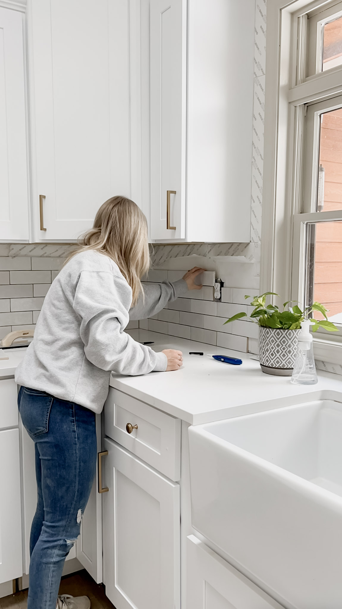 Kitchen Tile Backsplash Installation For Beginners Come Stay Awhile